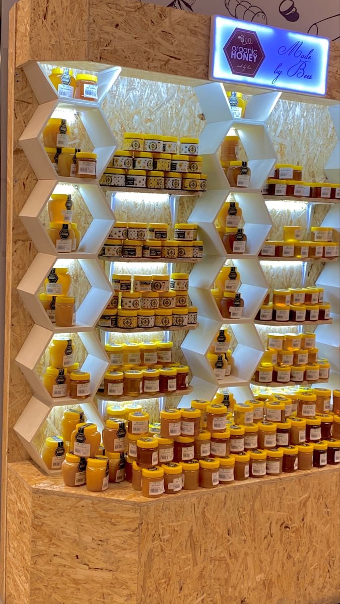 Produtos de apiário — mel e velas de cera